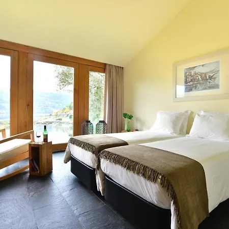 Casas De Pousadouro منزل ريفي