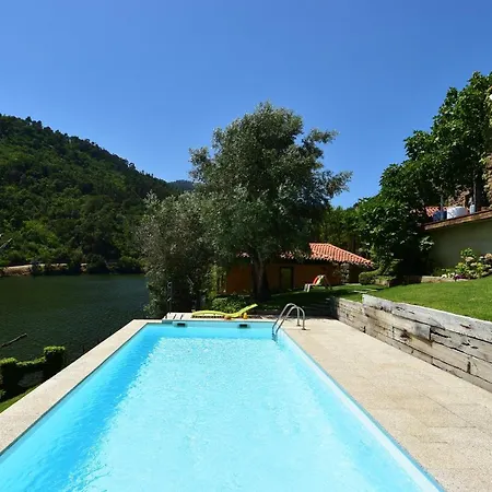 منزل ريفي Casas De Pousadouro