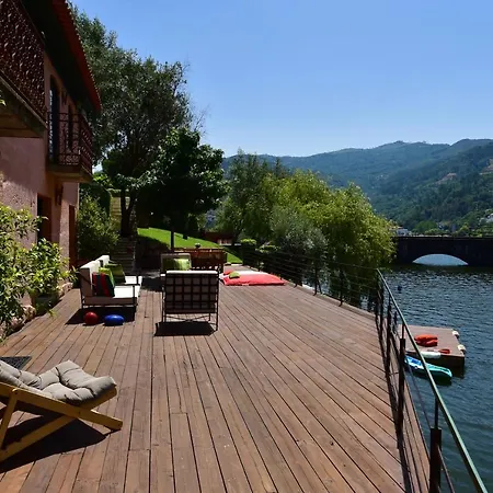 Casas De Pousadouro منزل ريفي