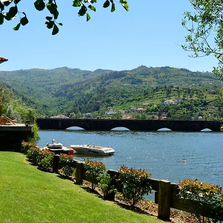 Casas De Pousadouro *